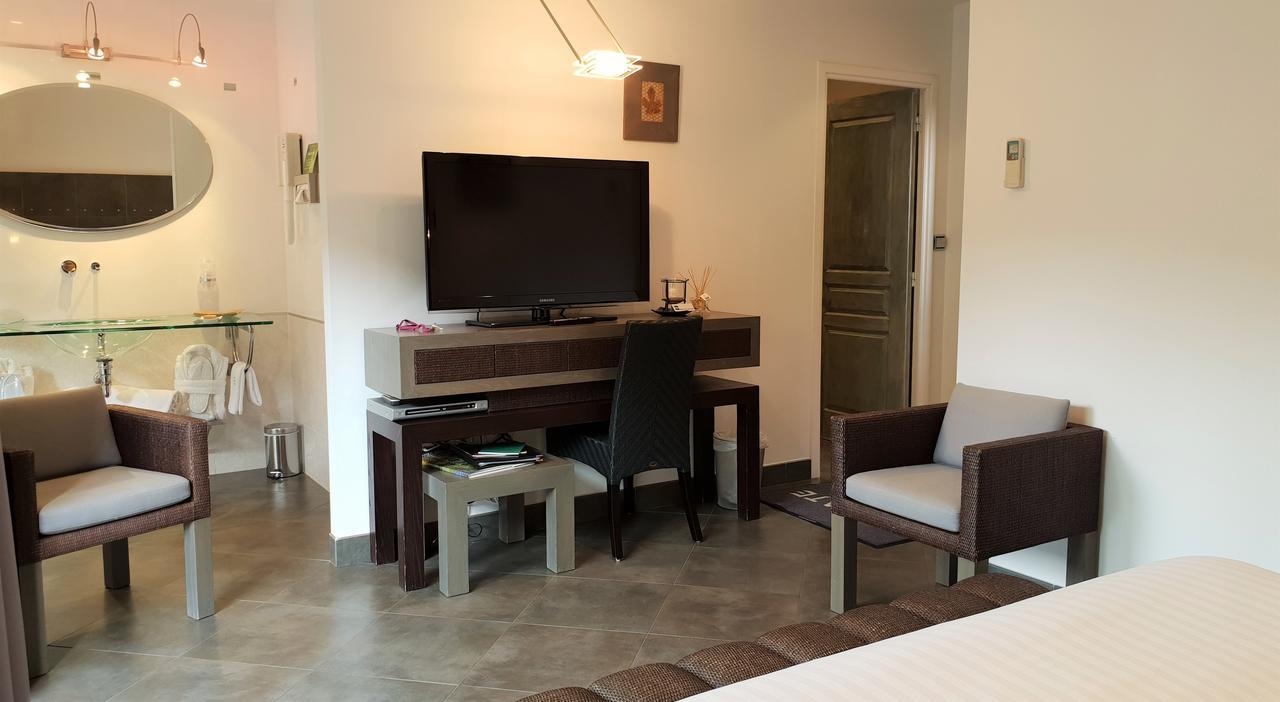 Private Hotel - Adult Only ポルトヴェッキオ エクステリア 写真