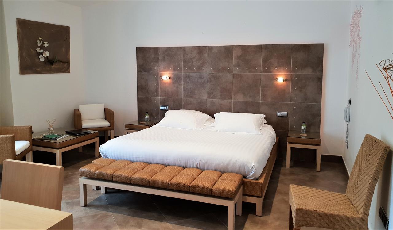 Private Hotel - Adult Only ポルトヴェッキオ エクステリア 写真
